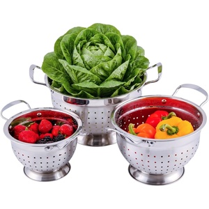image:imageOVENTE Stainless Steel Mixing Bowl Set of 3 with Lids Silver BM46333S5  3  15 Quarts